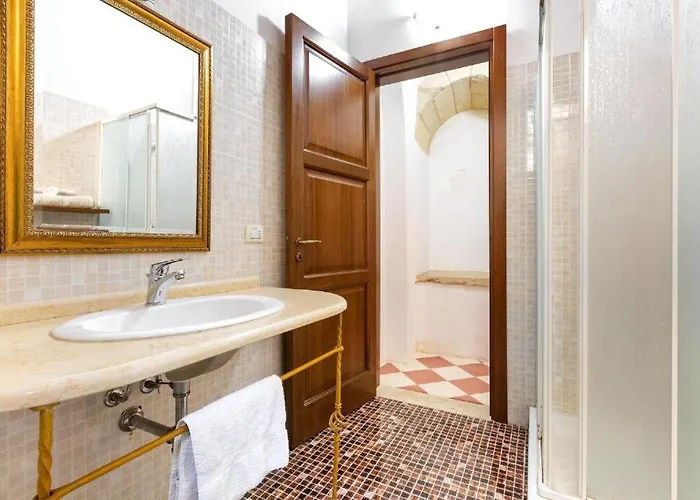 L'antico Palazzo ורנולה